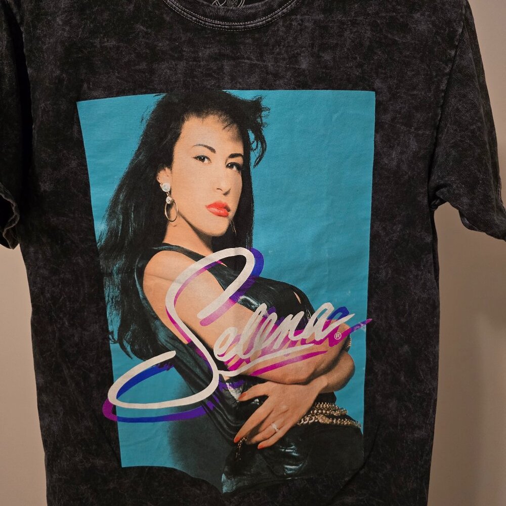 SELENA  band   WOMENS TEE